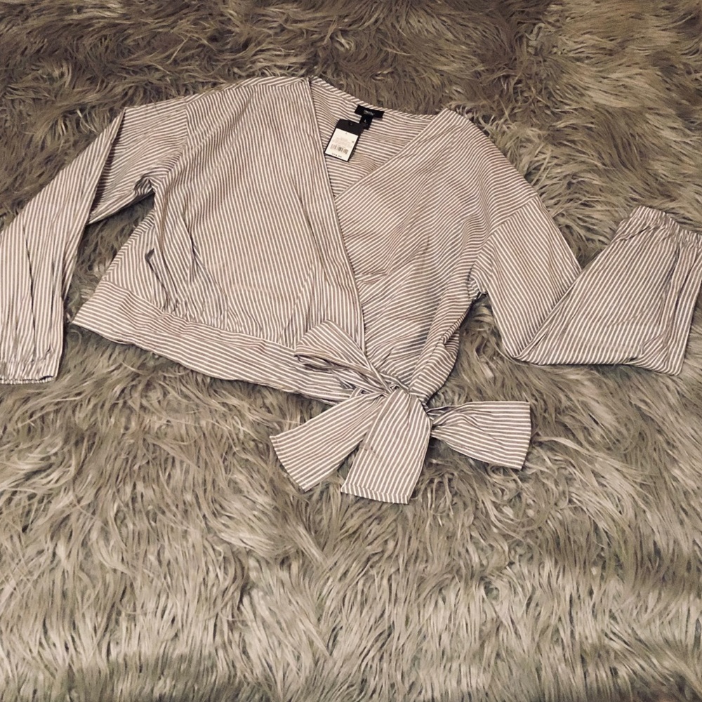 NEW✨Wrap bow Top 🎀